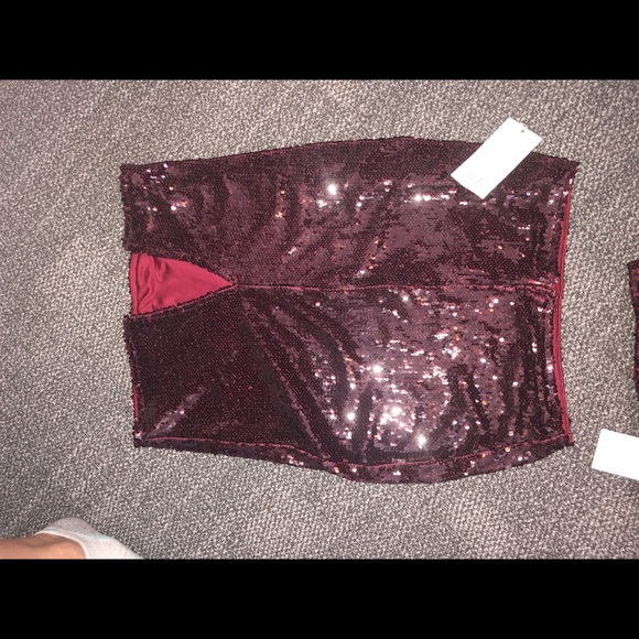 Red Sparkle Two Piece Tobi - Picture 3 of 3